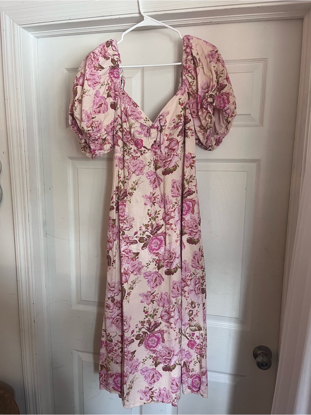 Avec Les Filles Cream and Pink Floral Puff-Sleeve Midi Dress